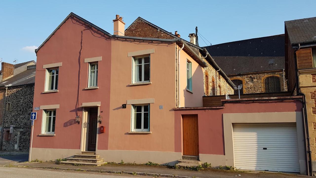 Vila Le Balcon Sur La Meuse Revin  Exteriér fotografie