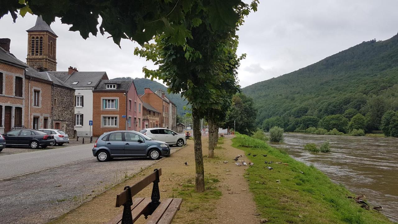 Vila Le Balcon Sur La Meuse Revin  Exteriér fotografie